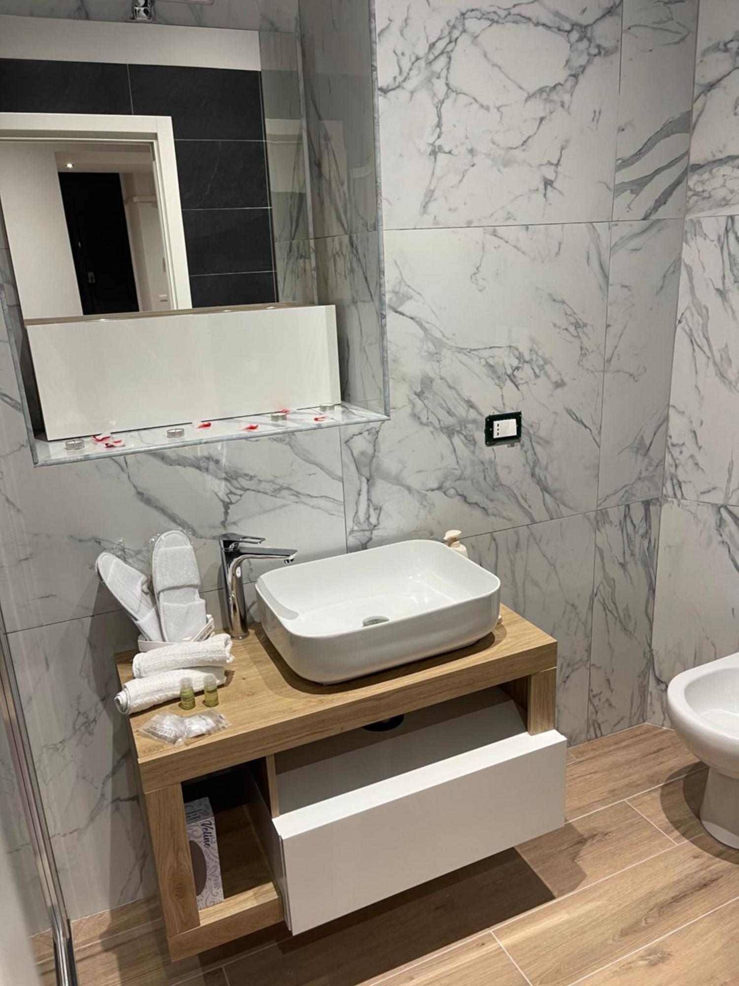 Le Suite Del Corso Italia คาตาเนีย ภายนอก รูปภาพ